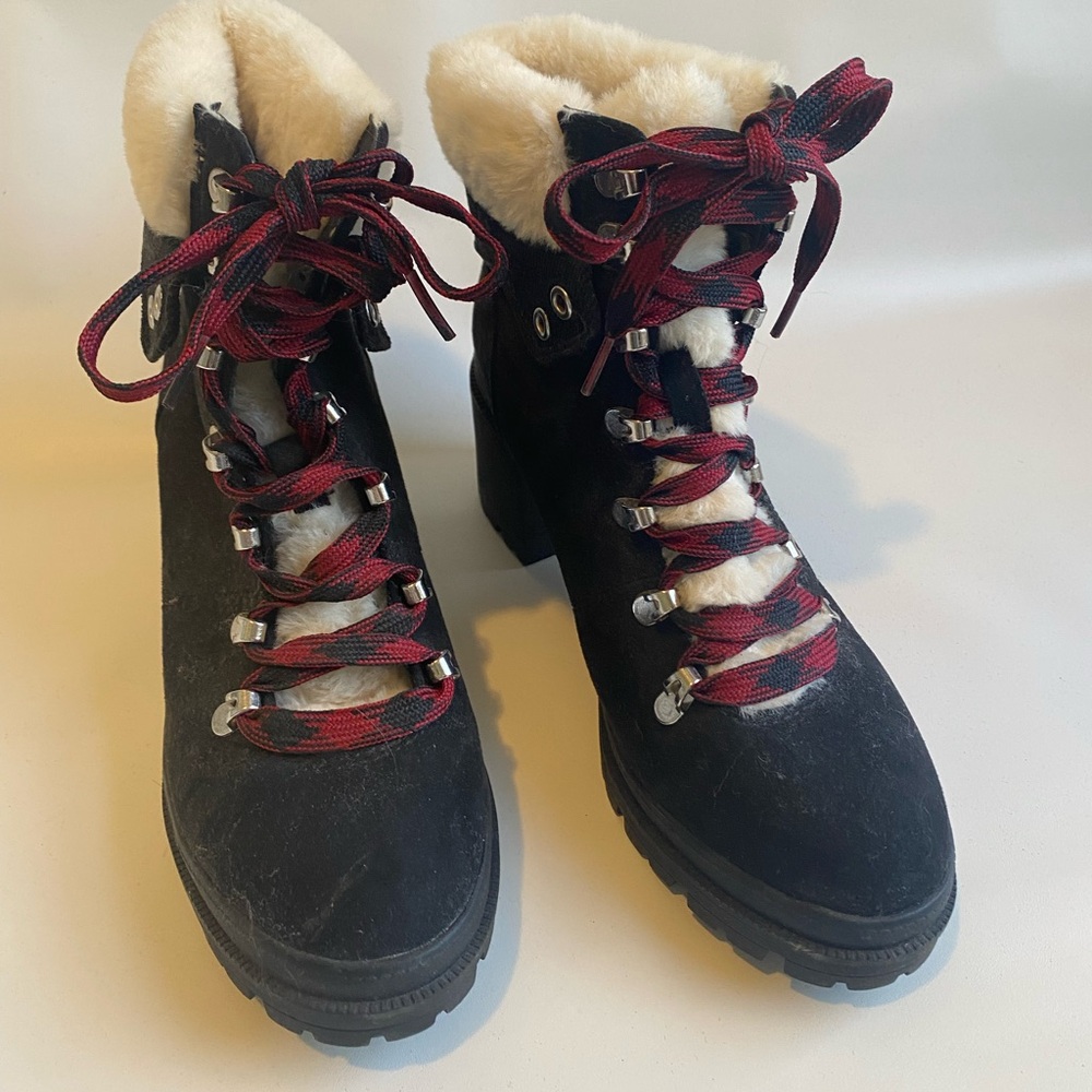 Jellypop Mission Hiker Boots black and Red Buffalo plaid laces. Size 7 1/2